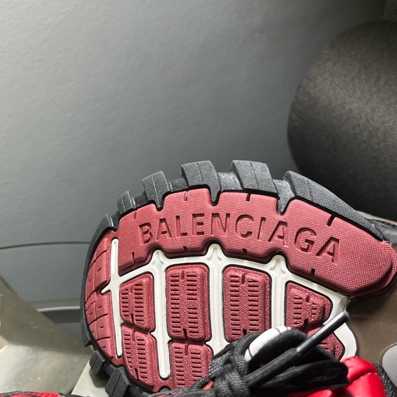 Balenciaga Track 2 Black/ Red - Picture 6 of 8